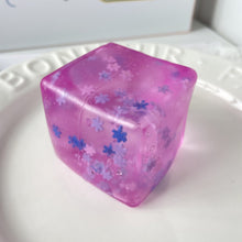 Load image into Gallery viewer, Glitter Stress Relief Ice Cube Squishy Toy