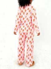 Load image into Gallery viewer, Christmas Pajamas Sets Women Gingerbread Man Print Long Sleeve Fleece Tops with Elastic Waist Pants Sleepwear
