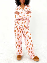 Load image into Gallery viewer, Christmas Pajamas Sets Women Gingerbread Man Print Long Sleeve Fleece Tops with Elastic Waist Pants Sleepwear
