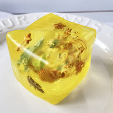 Load image into Gallery viewer, Glitter Stress Relief Ice Cube Squishy Toy
